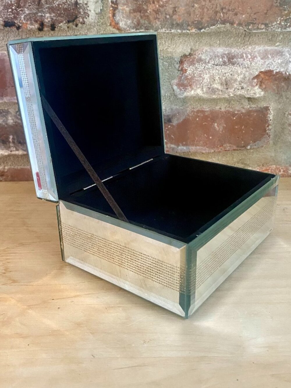 Mirrored Trinket Box, Hinged Top 6" x 5", Perfect Condition